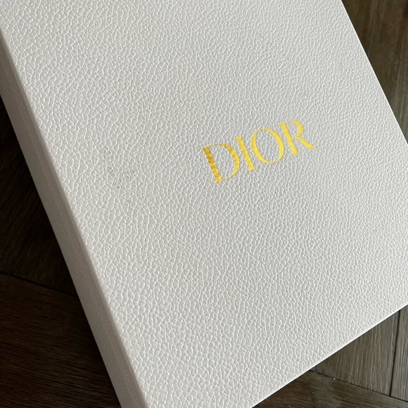 DIOR - Picture 5 of 5